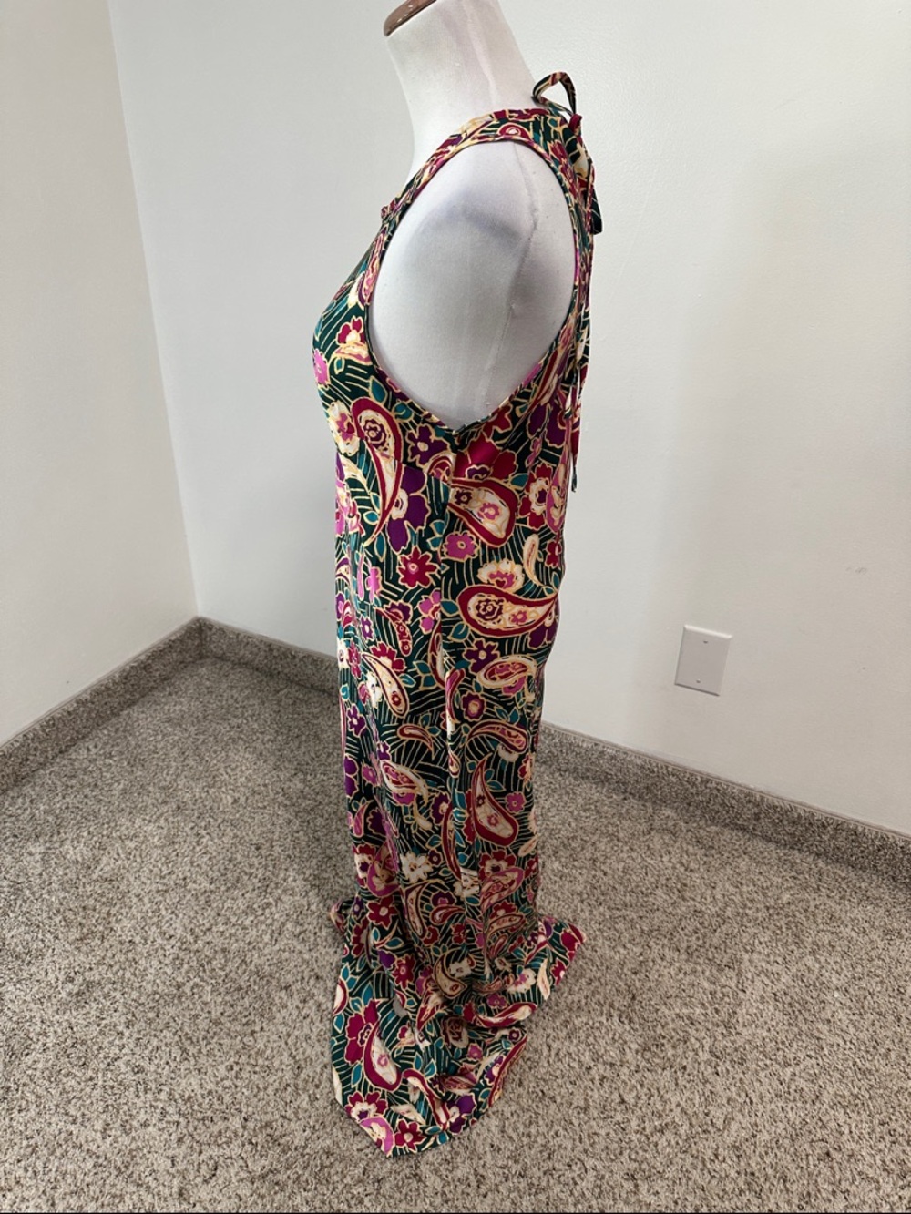 🎀 Melloday Satin Maxi Dress - Picture 2 of 5
